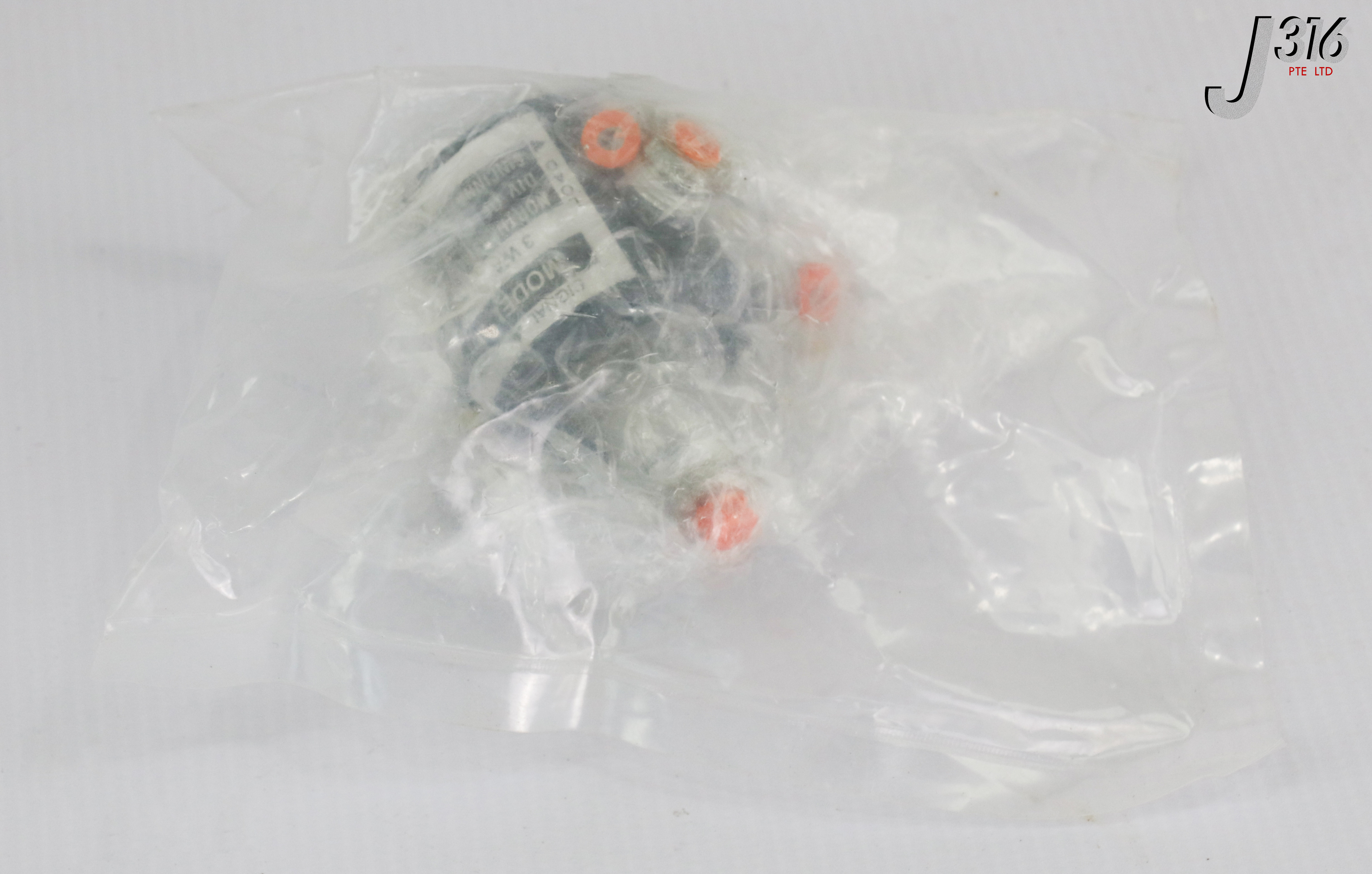 17908 APPLIED MATERIALS ASSY, LOCKOUT VALVE, ONE-TOUCH W/ELBOW